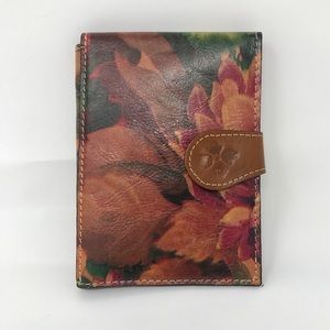 Patricia Nash passport & ticket holder
